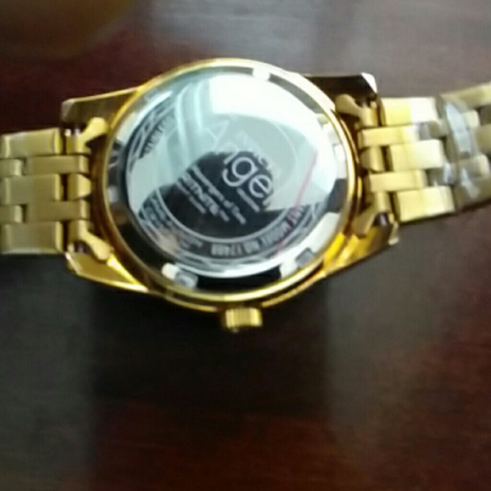 Watch - Picture 2 of 4